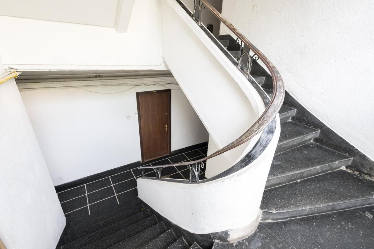 Modern & Spacious Apartment - Prime Location Near Bucharest'S Old Town Bucareste Exterior foto